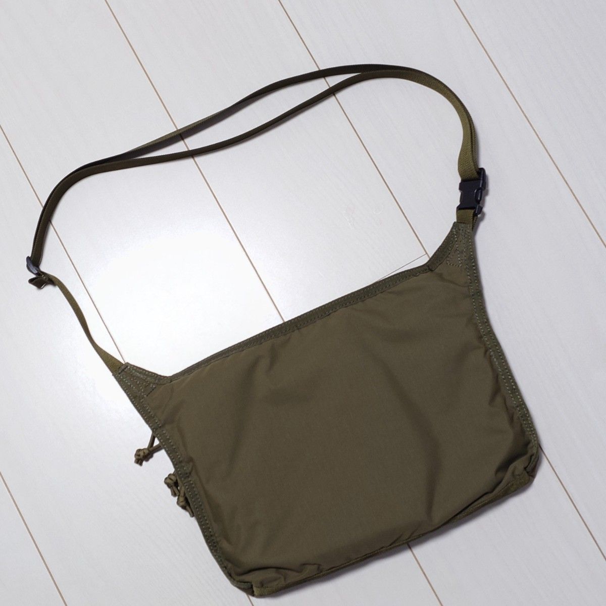 BRIEFING ショルダーバッグ オリーブグリーン｜Yahoo!フリマ（旧PayPay