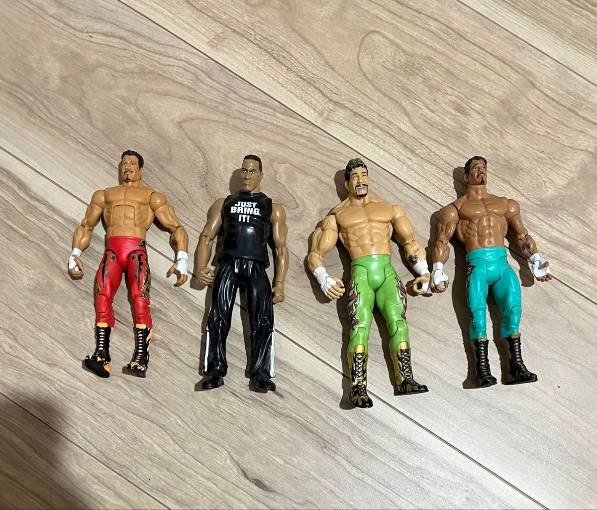 WWE プロレス フィギュア 4体まとめ売り｜Yahoo!フリマ（旧PayPayフリマ）