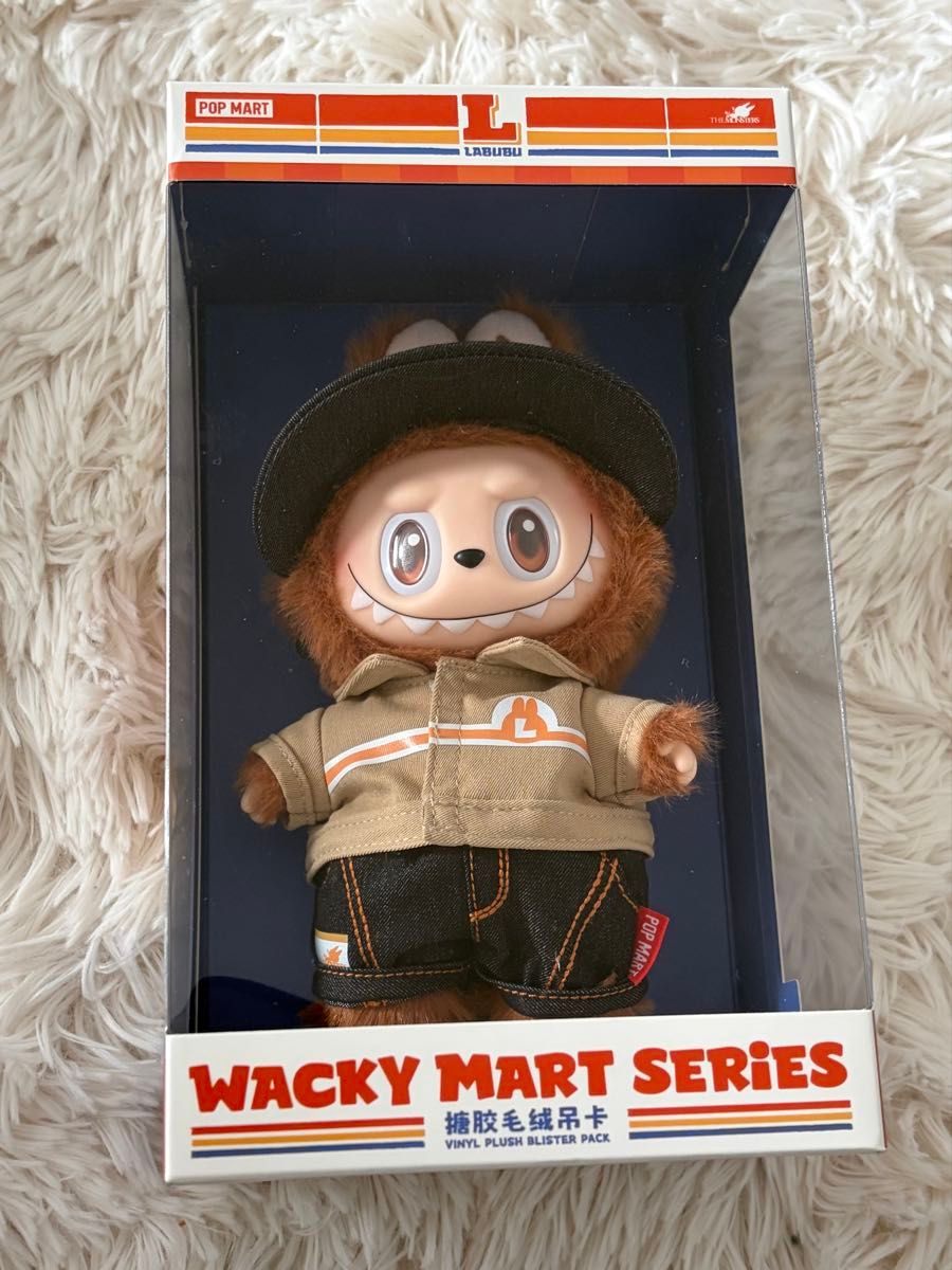 ポップマート LABUBU 店員ラブブ ぬいぐるみペンダント WACKY Mart