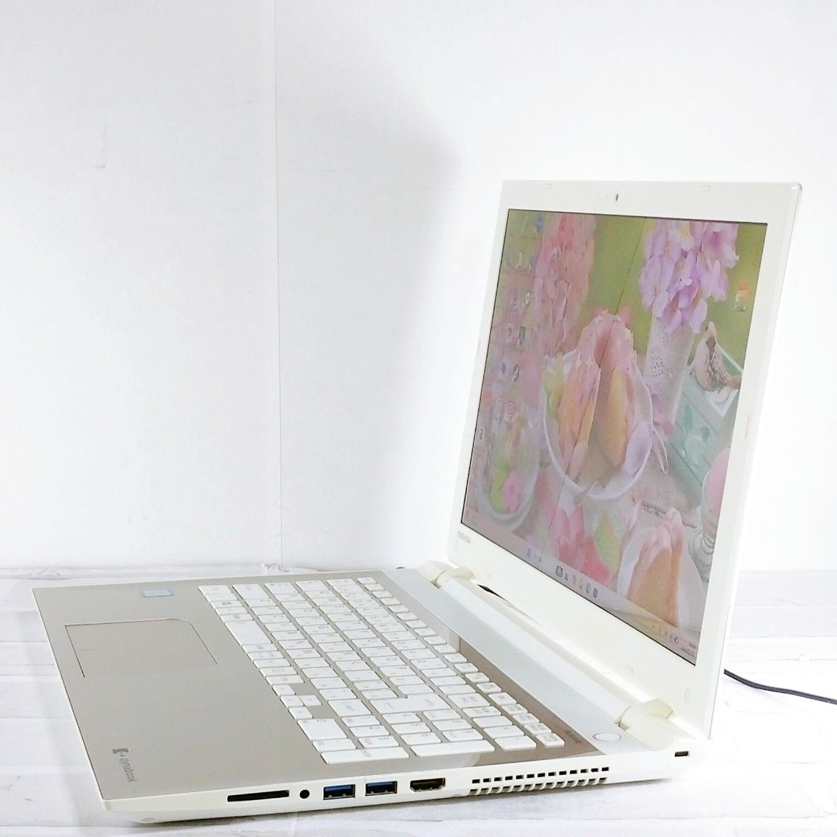 爆速SSD Blu-ray Windows11 ノートパソコン 東芝 フルHD 15 6型 カメラ