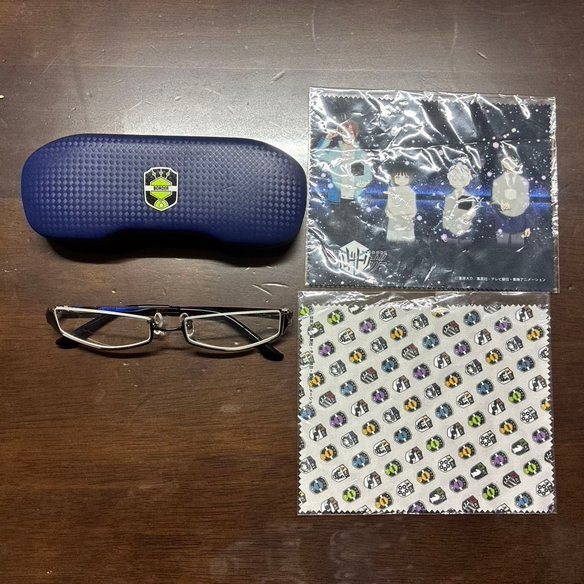 旧モデル度なし】ワールドトリガー 三雲修 モデル メガネ メガネ拭き2