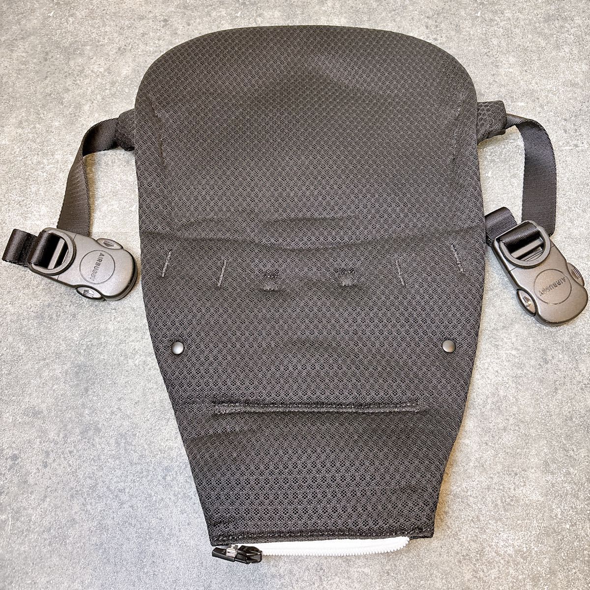 極美品】A B C AIRBUGGY エアバギー 抱っこ紐 ブラック ポーチ付