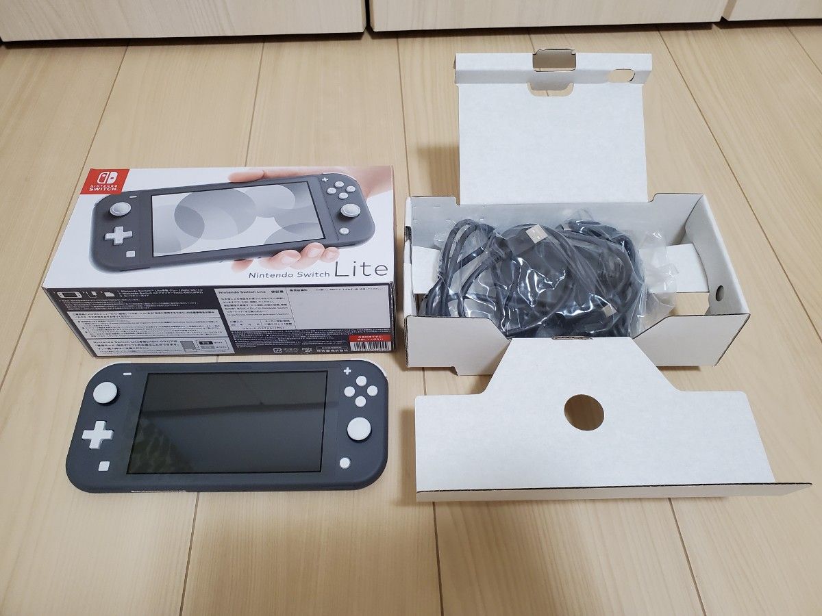 Nintendo Switch Lite MicroSD 256GB付き 液晶保護フィルム貼り付け