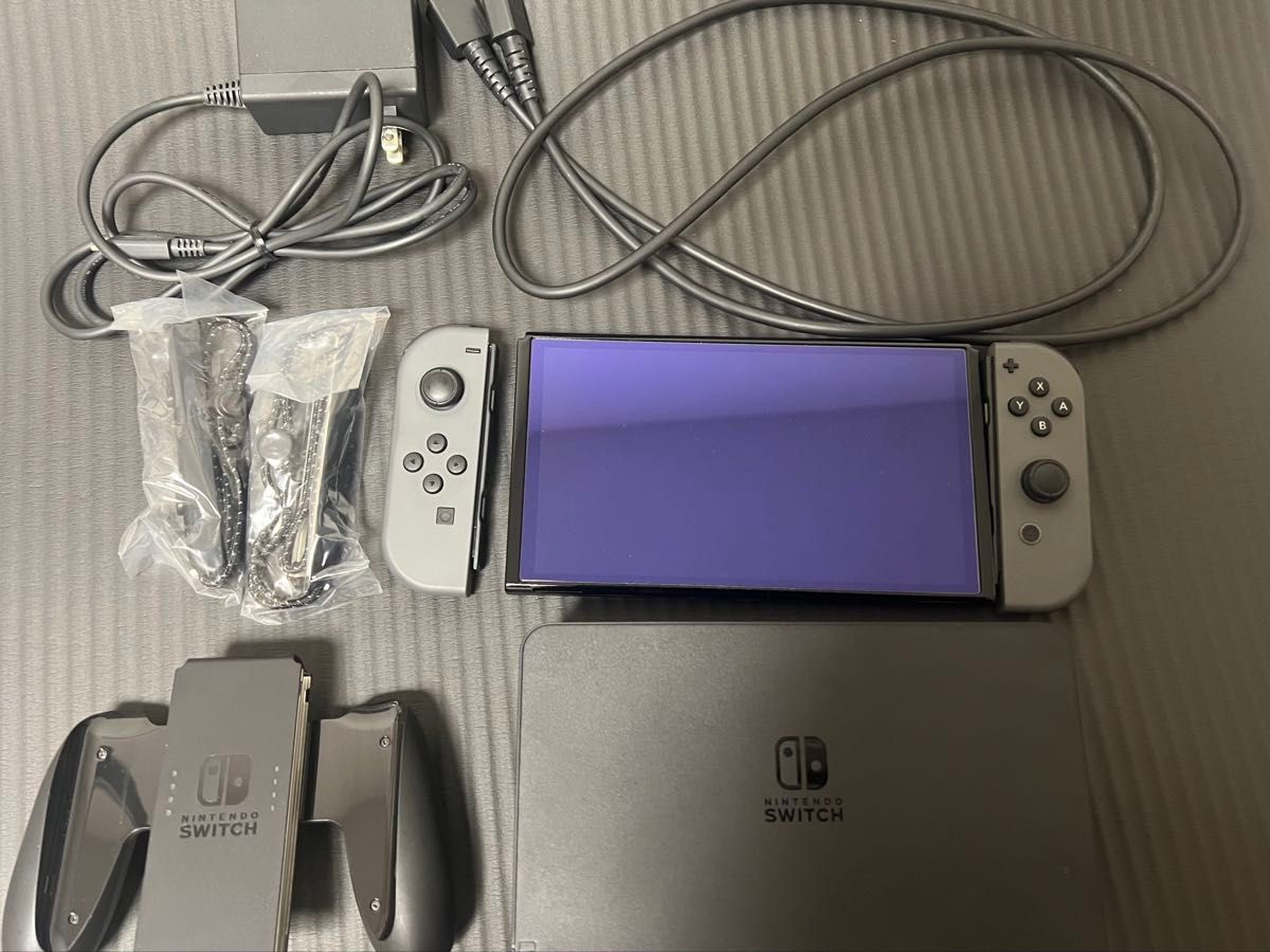 美品 任天堂Switch 有機ELモデル グレー ニンテンドースイッチ 保護
