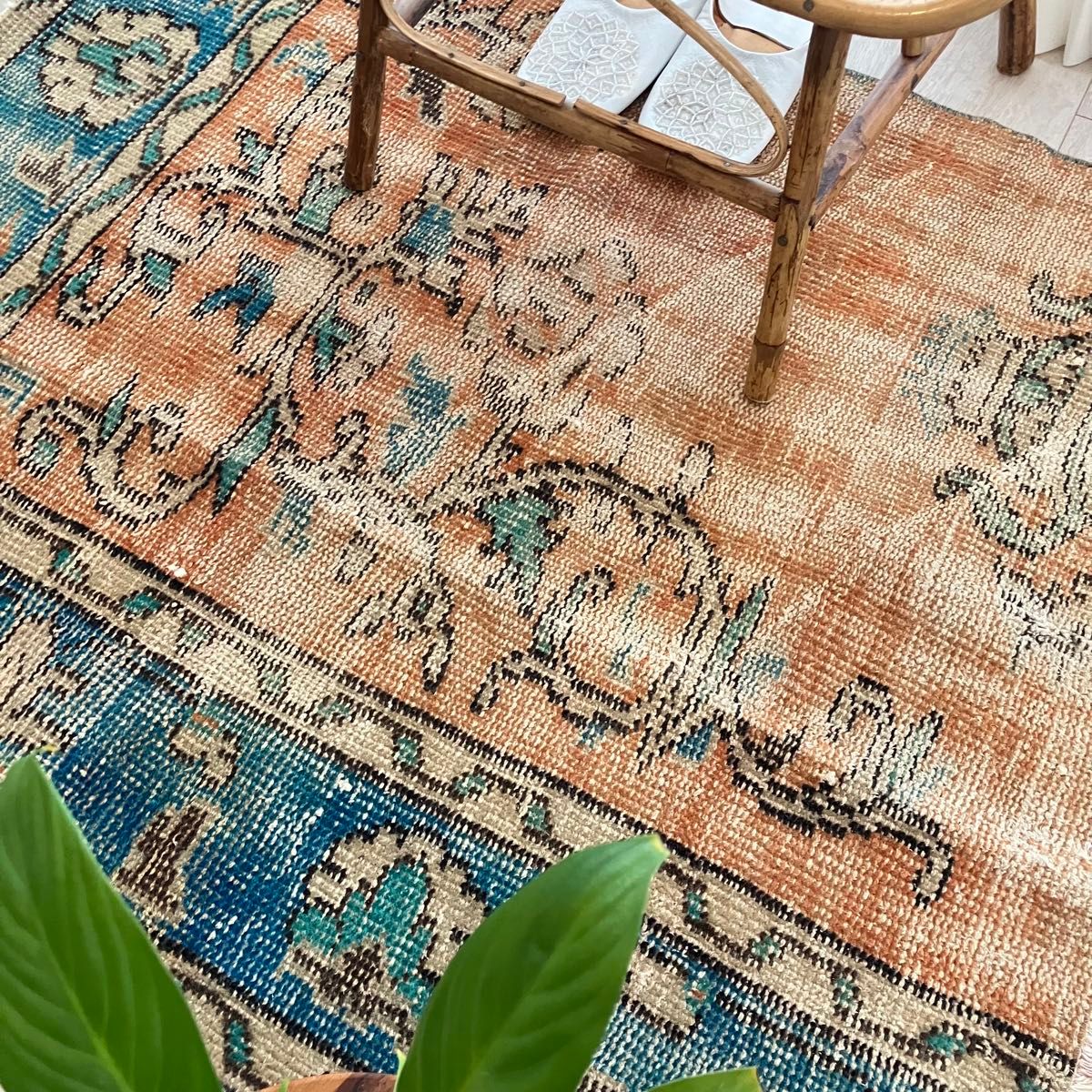 シャビーオレンジ89×108ブルー ベージュ 正方形 トルコヴィンテージ