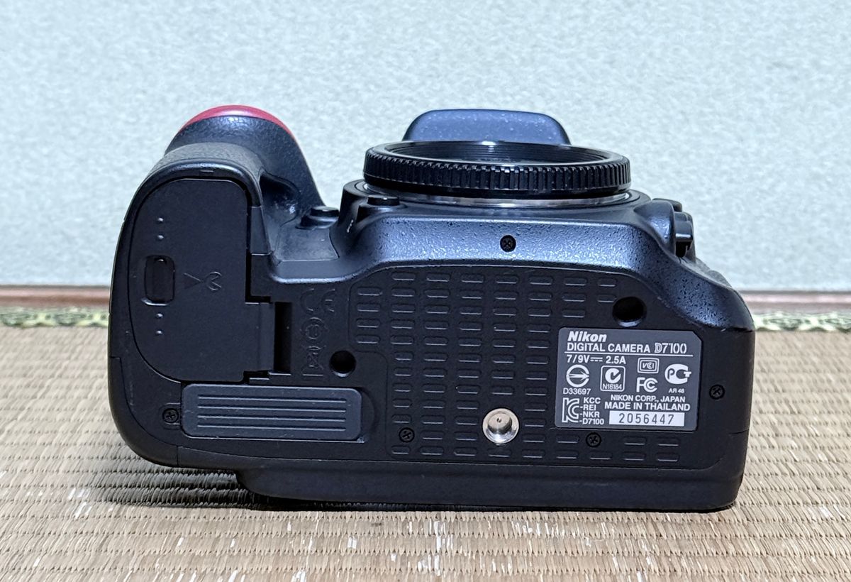 最終価格 極上品 撮影 4 442回 ニコン Nikon D7100 ボディ 付属品完 元