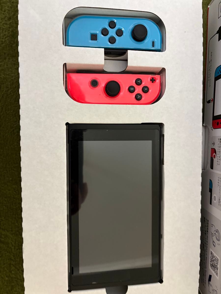 Nintendo Switch Joy-Con （L）ネオンブルー/（R）ネオンレッド 新