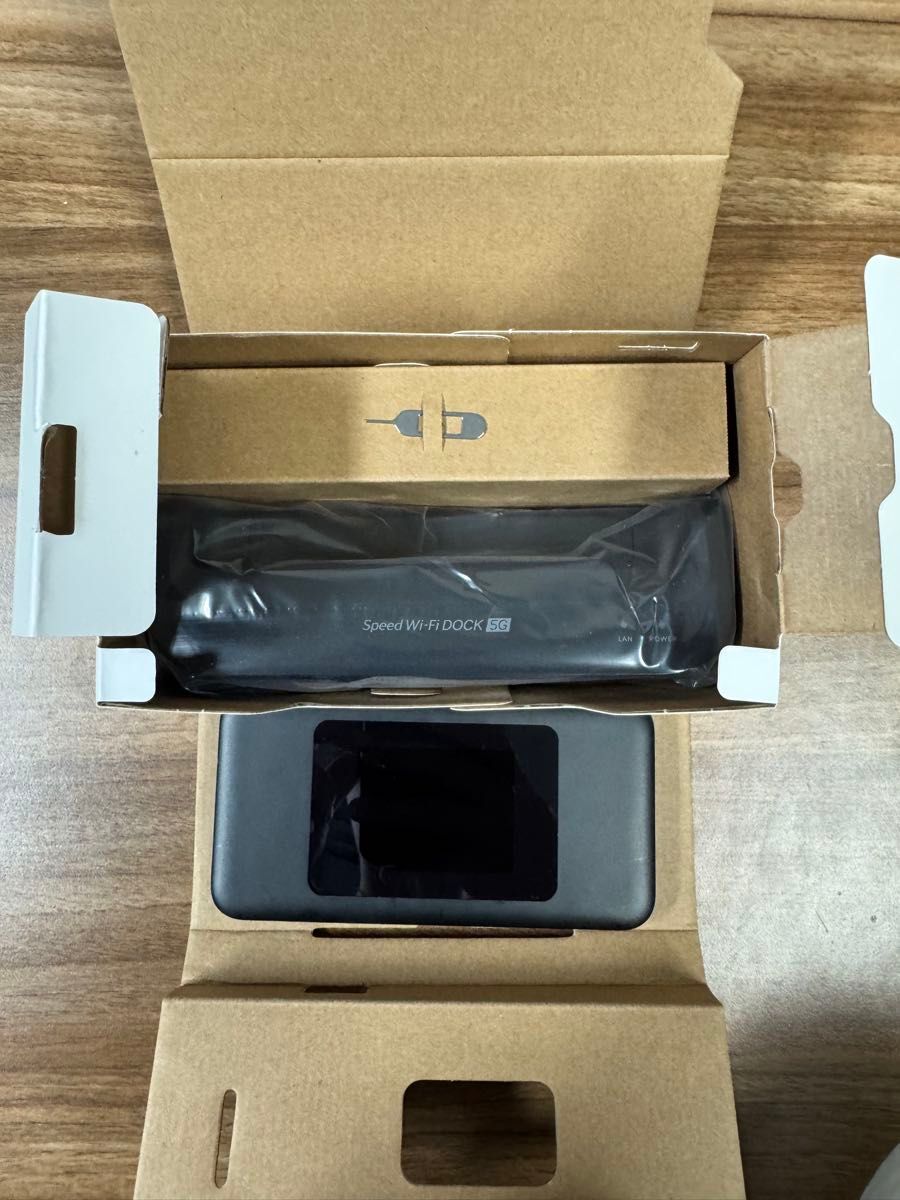 本体以外未使用 UQ WiMAX DOCK 5G 01 黒ロム残債なし・利用制限なし