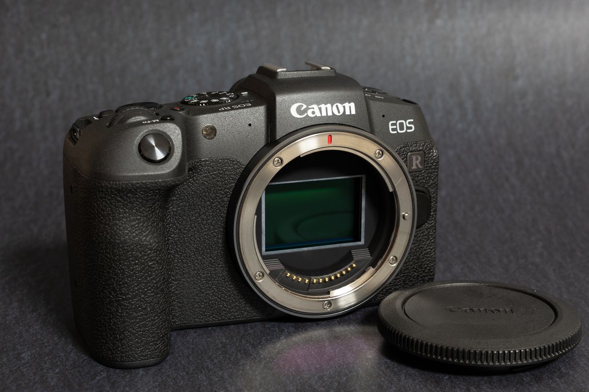 極美品】CANON EOS RP ボディ（純正予備バッテリー付き）｜Yahoo