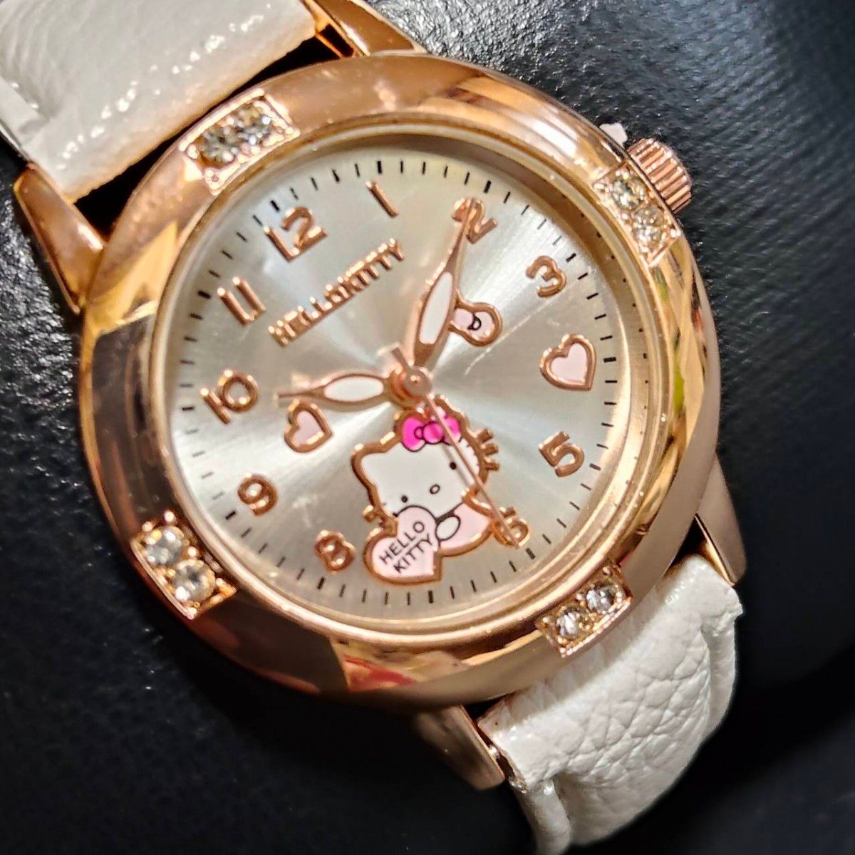 サンリオ時計】ハローキティダイヤモンドレディースクォーツ腕時計