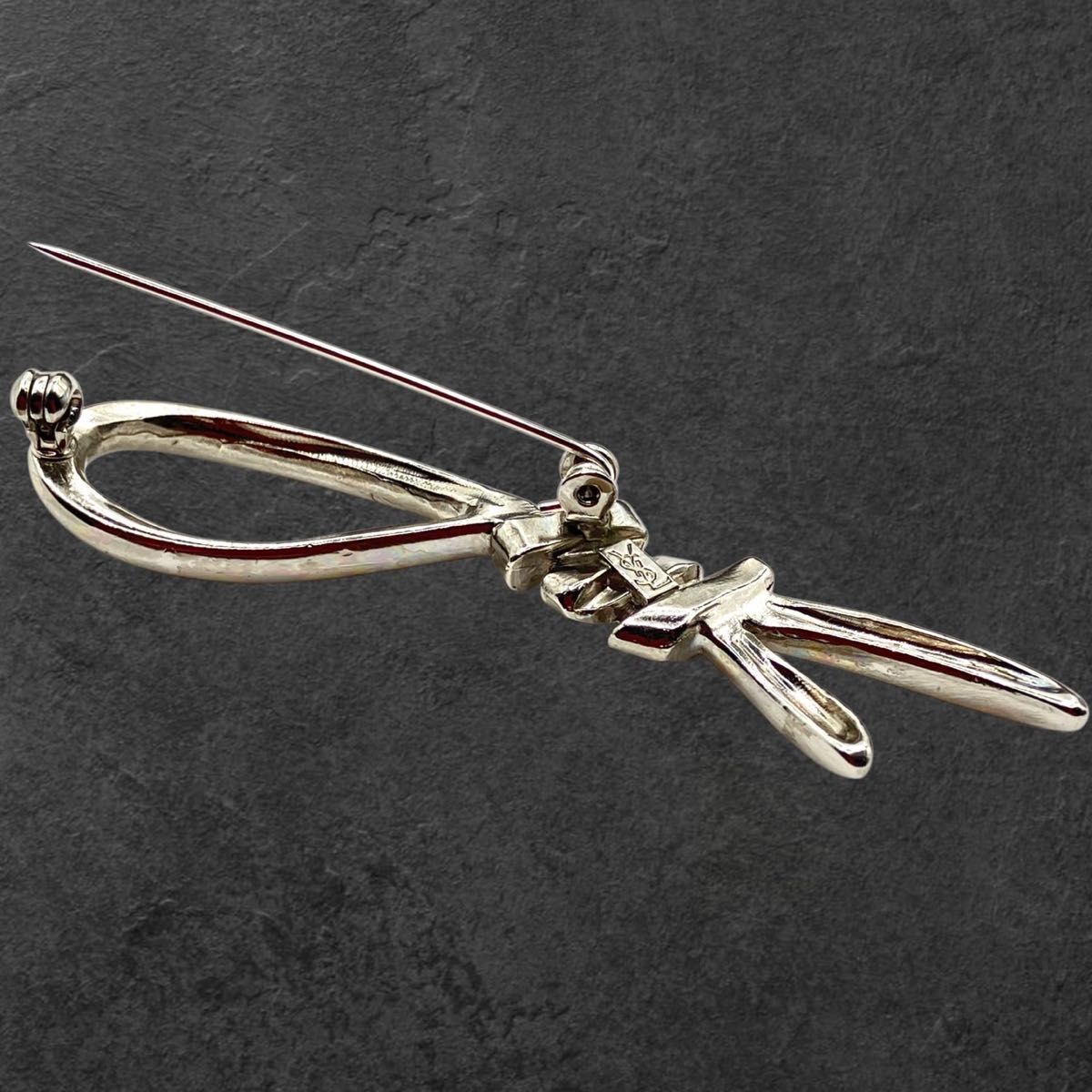 485 希少 YSL イヴサンローラン ブローチ シルバー ピン ヴィンテージ