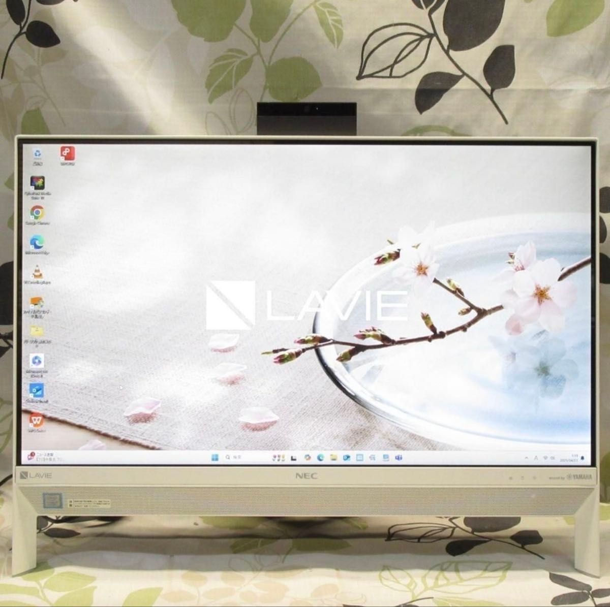 Win11公式対応8世代i7/メ8G/新品SSD/地デジBSCS/無線/カメラ｜Yahoo