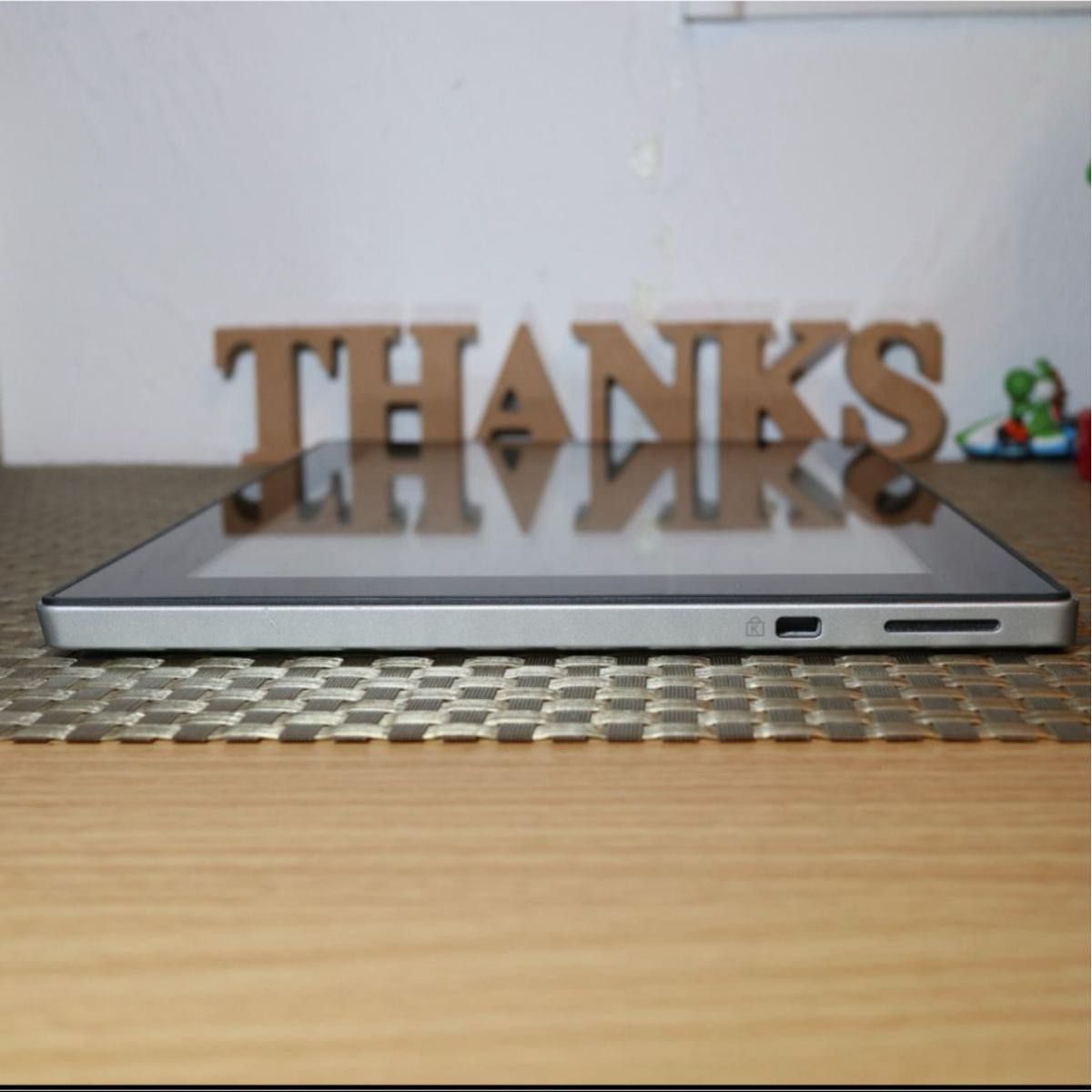 処分特価 タブレットWin11公式サポート/SSD/4G/無線/カメラ/タッチ