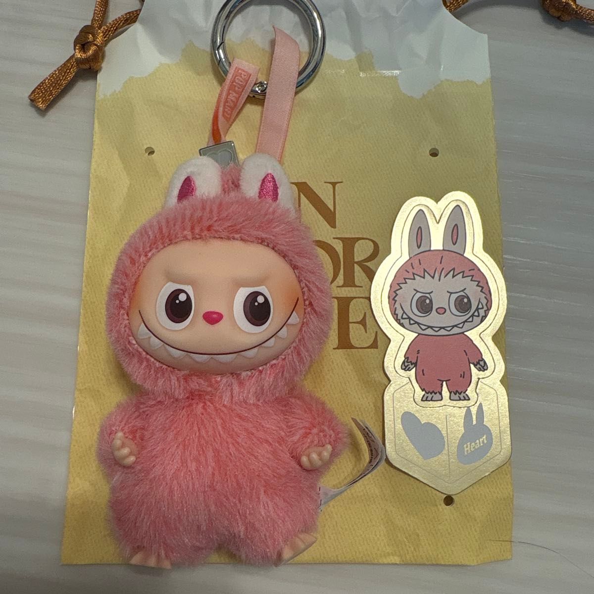 POPMART PIN FOR LOVE イニシャル ラブブ シークレット ハート｜Yahoo