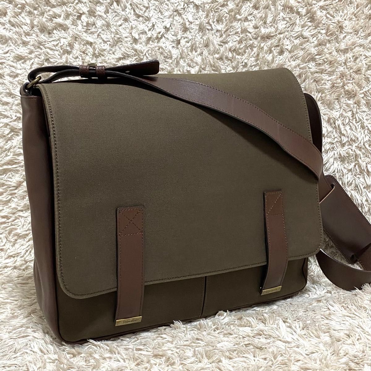 希少・極美品】 イヴサンローラン キャンバス レザー ショルダーバッグ