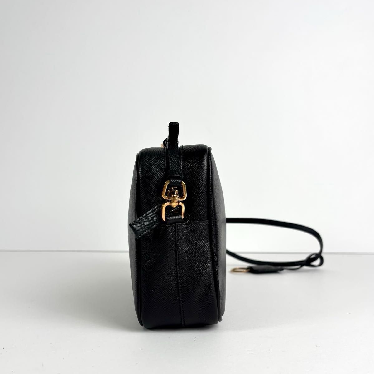 極美品 PRADA プラダ 三角ロゴ ショルダーバッグ カメラバッグ