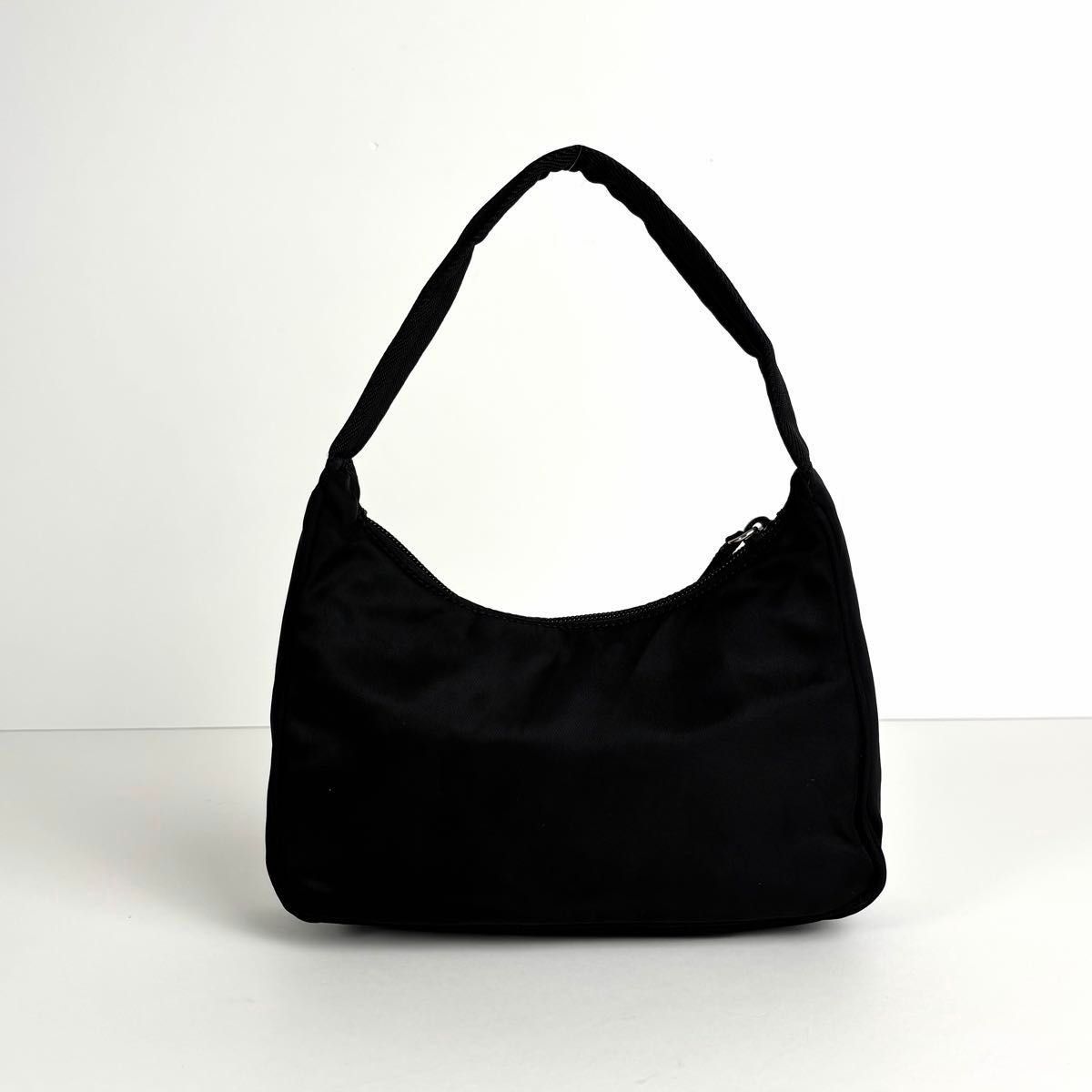 ほぼ未使用 極美品 PRADA プラダ 三角ロゴ トライアングル ナイロン