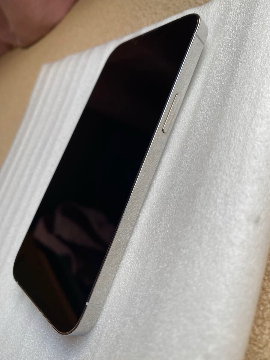 美品 iPhone13pro 純正バッテリー100% 128GB SIMフリー シルバー