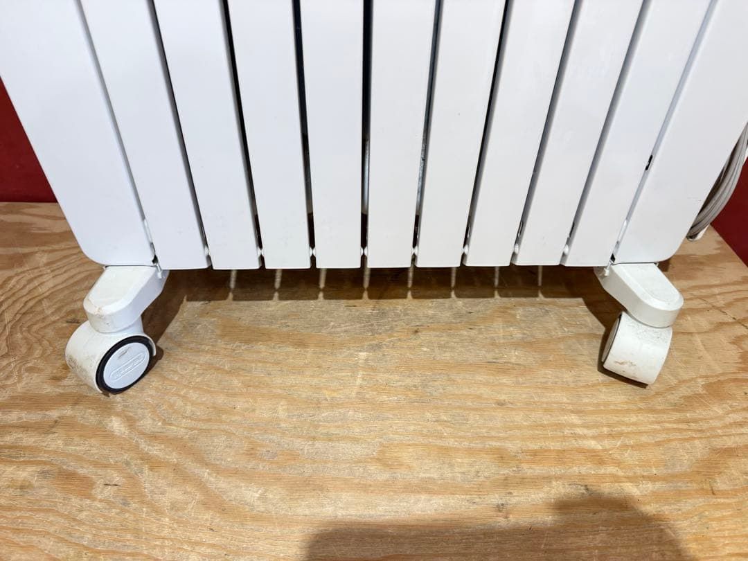 DeLonghi デロンギ オイルヒーター QSD0915-MB 1500W デロンギ