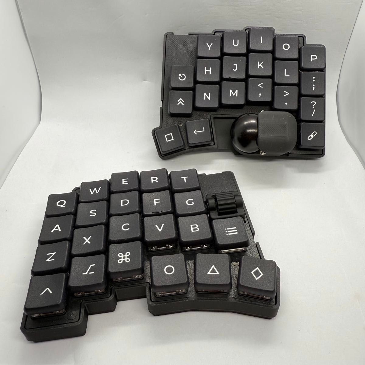 roBa-LP 狭ピッチ 無線接続 左右分割 トラックボール キーボード