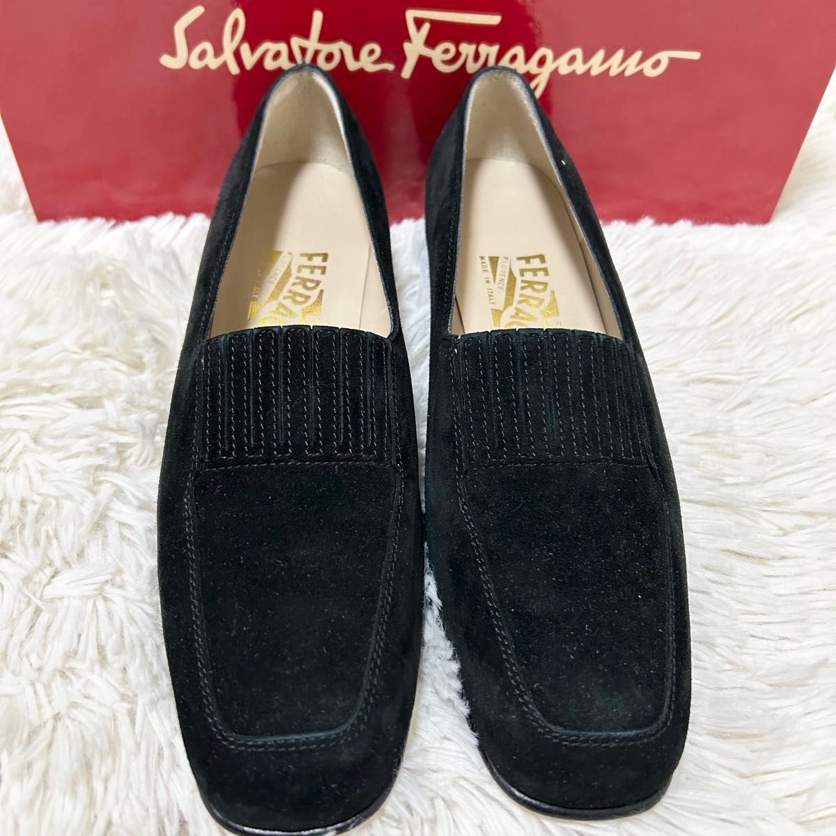 美品】Salvatore Ferragamo フェラガモ ローファー パンプス スエード