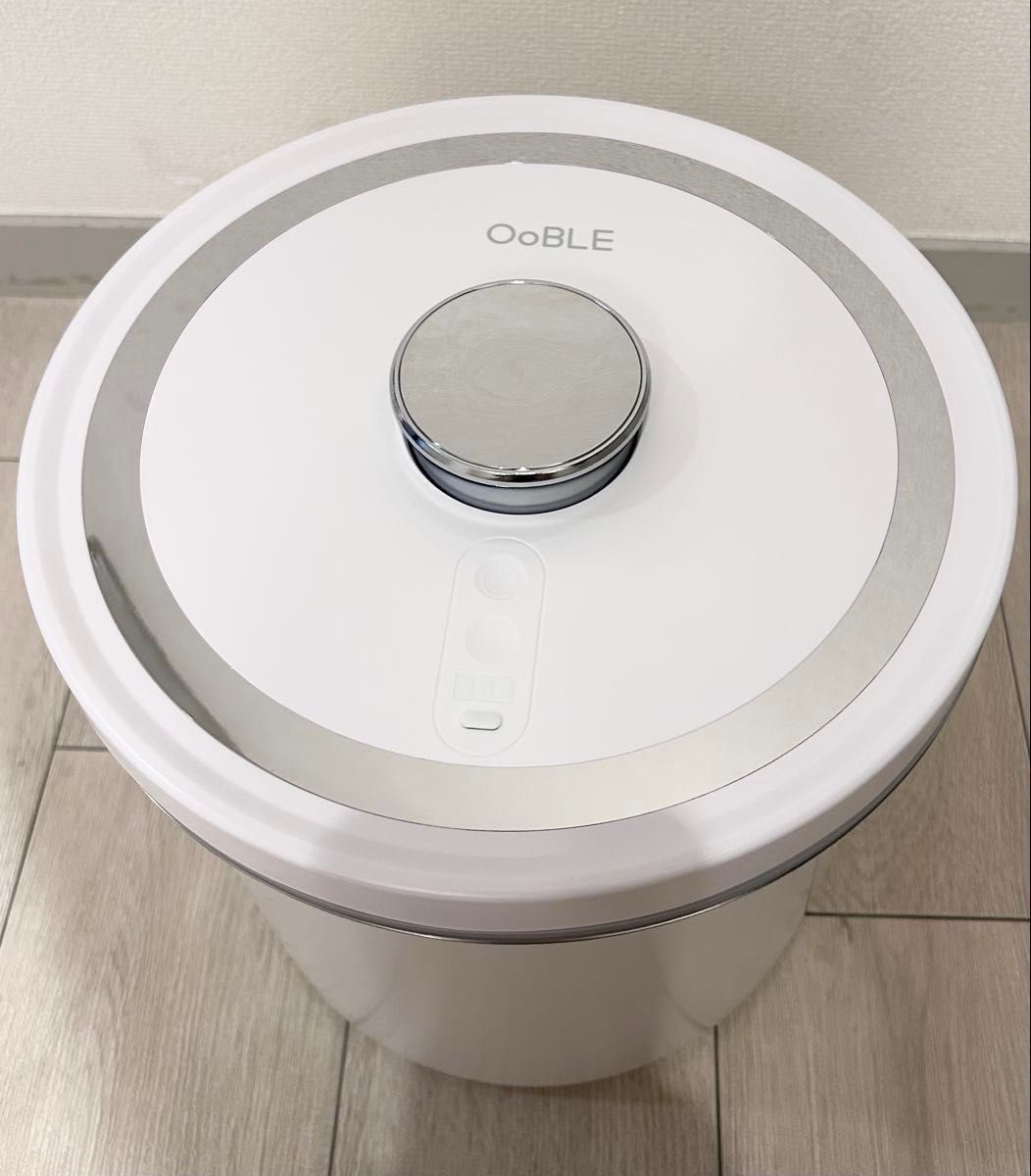 OOBLE rice stocker オーブル米びつ 13L ホワイト(真空保存容器