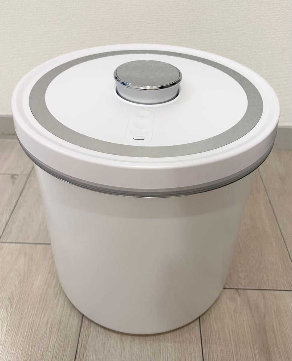 OOBLE rice stocker オーブル米びつ 13L ホワイト(真空保存容器