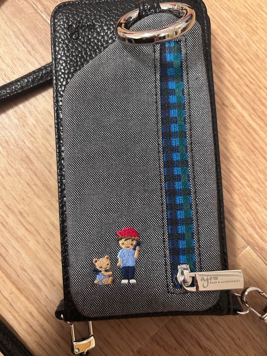 ファミリアfamiliarマルチケースM ajew エジュー iPhoneケース｜Yahoo