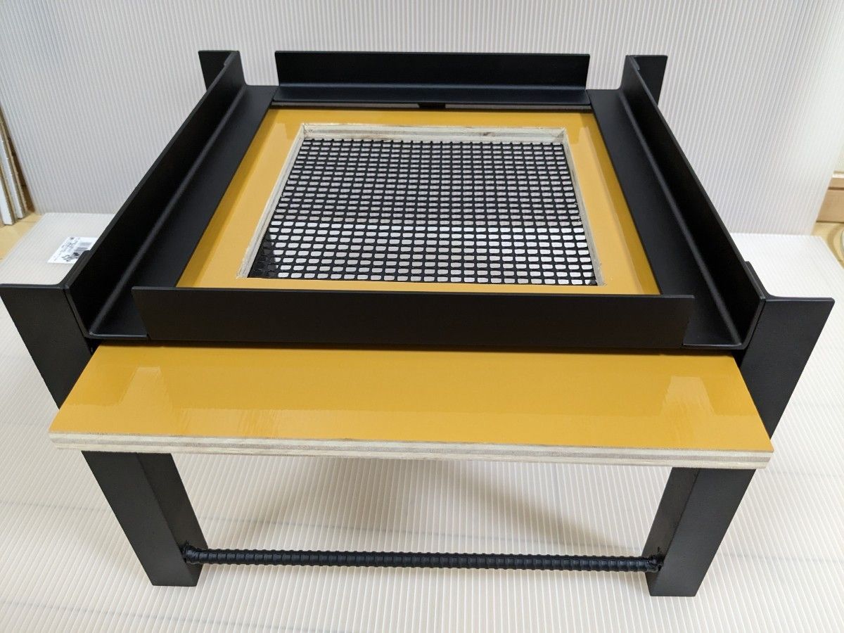 重箱式巣箱台 300ミリ用 ニホンミツバチ 鉄製台｜Yahoo!フリマ（旧