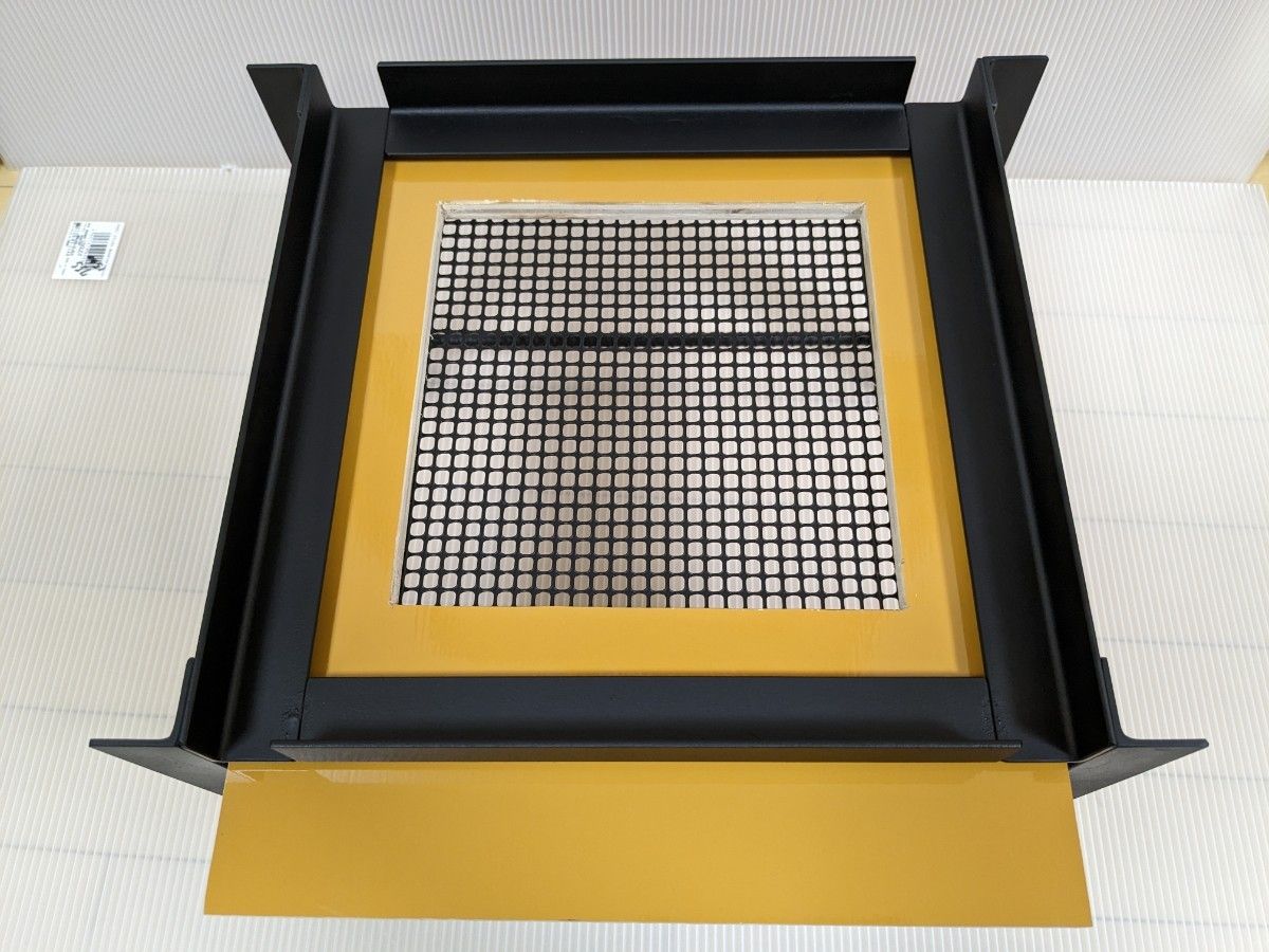 重箱式巣箱台 300ミリ用 ニホンミツバチ 鉄製台｜Yahoo!フリマ（旧