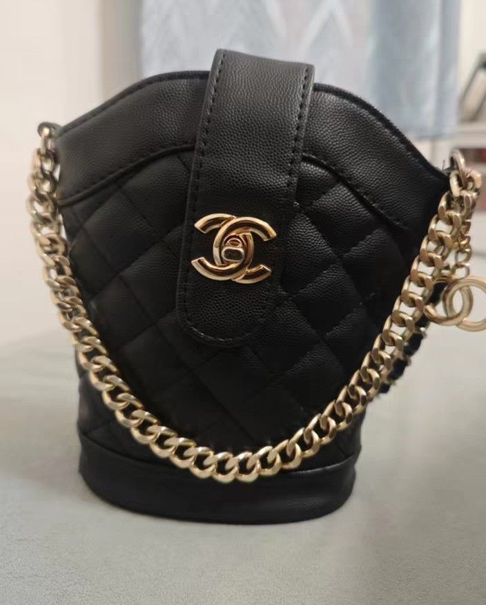 CHANEL シャネル キルティング バケットバッグ チェーンショルダー 黒