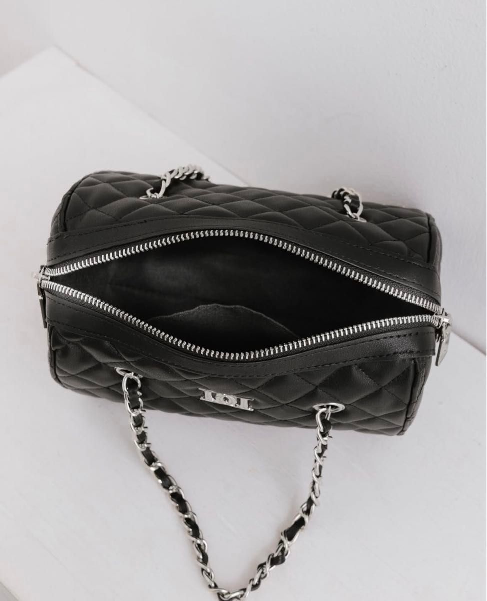 新品未開封 ダーリッチ ノベルティ キルティングミニボストンバッグ