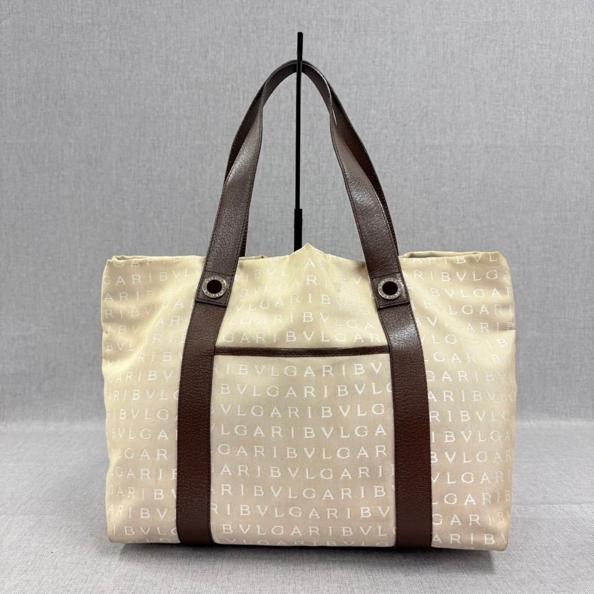 美品 BVLGARI ブルガリ ロゴマニア トートバッグ ハンドバッグ