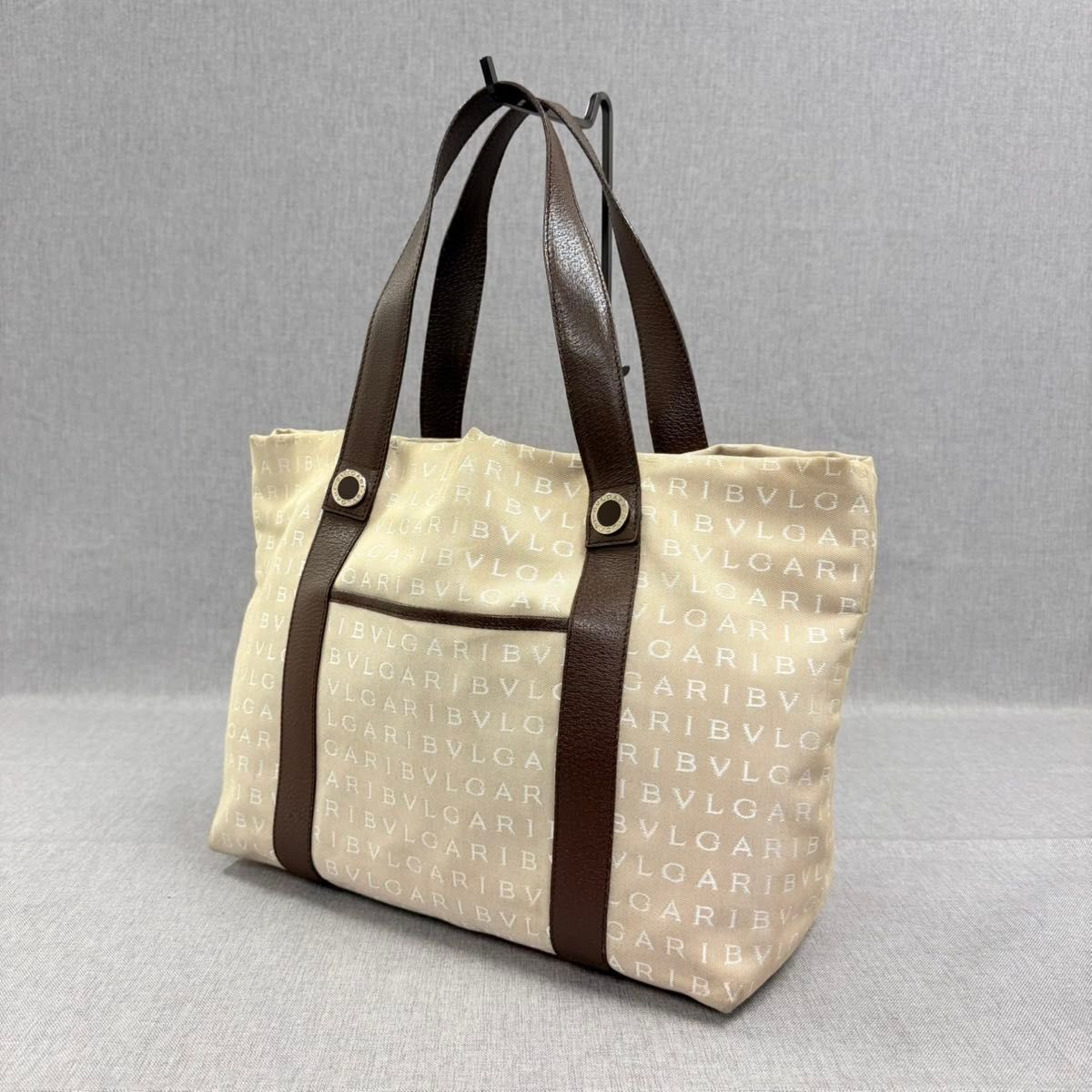 美品 BVLGARI ブルガリ ロゴマニア トートバッグ ハンドバッグ