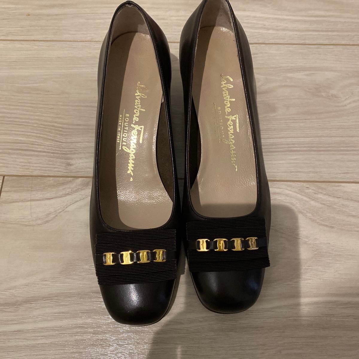 Ferragamo サルヴァトーレフェラガモ パンプス｜Yahoo!フリマ（旧