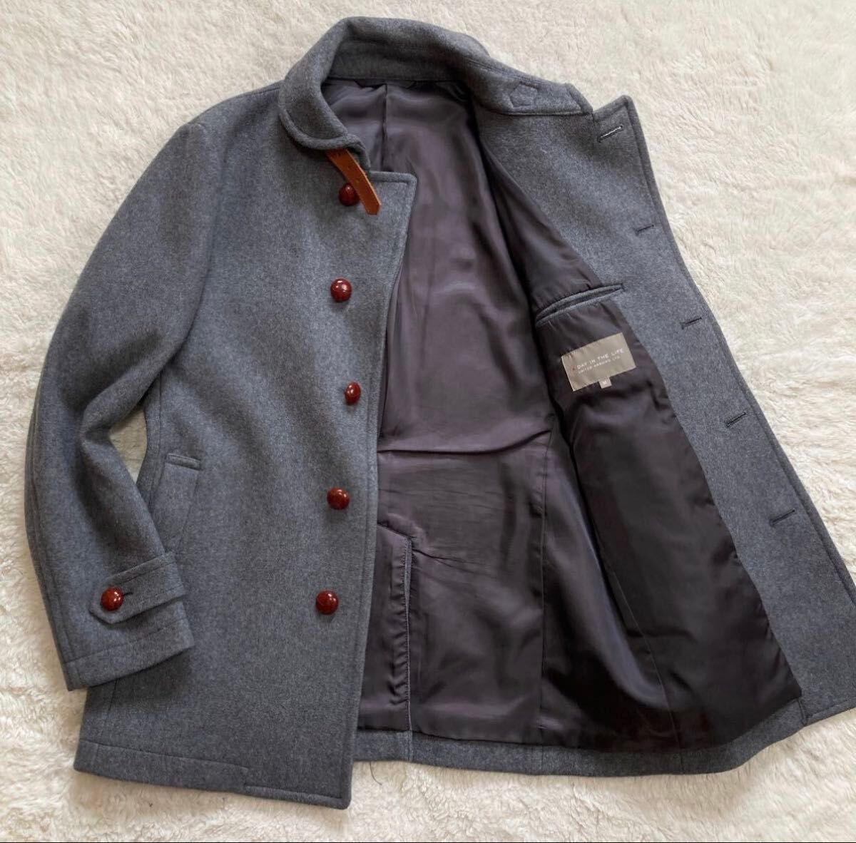 ユナイテッドアローズ【美品 くるみボタン 牛革】UNITED ARROWS