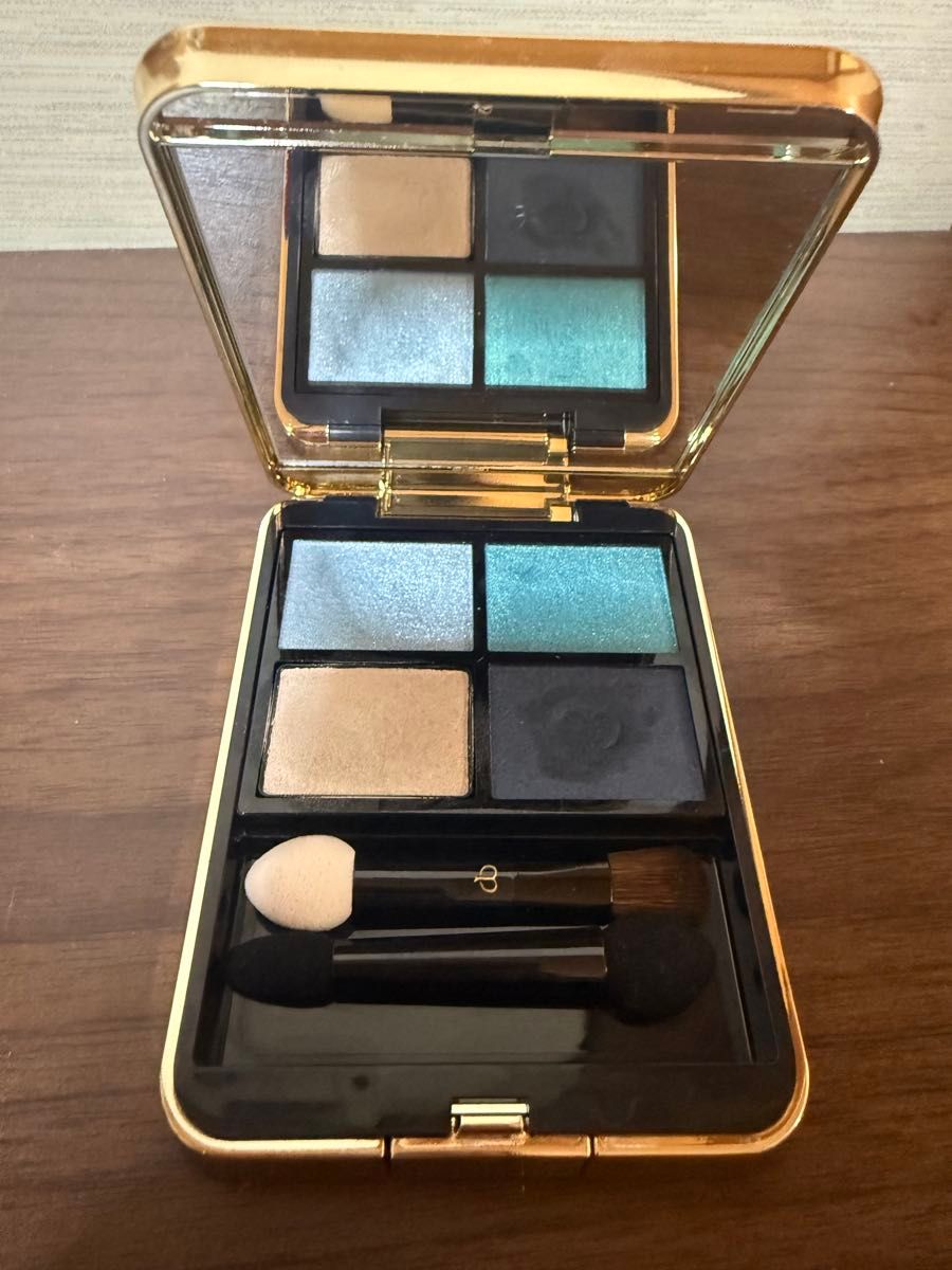 クレドポーボーテ オンブルクルールクアドリ 11 Azure Blue Sea