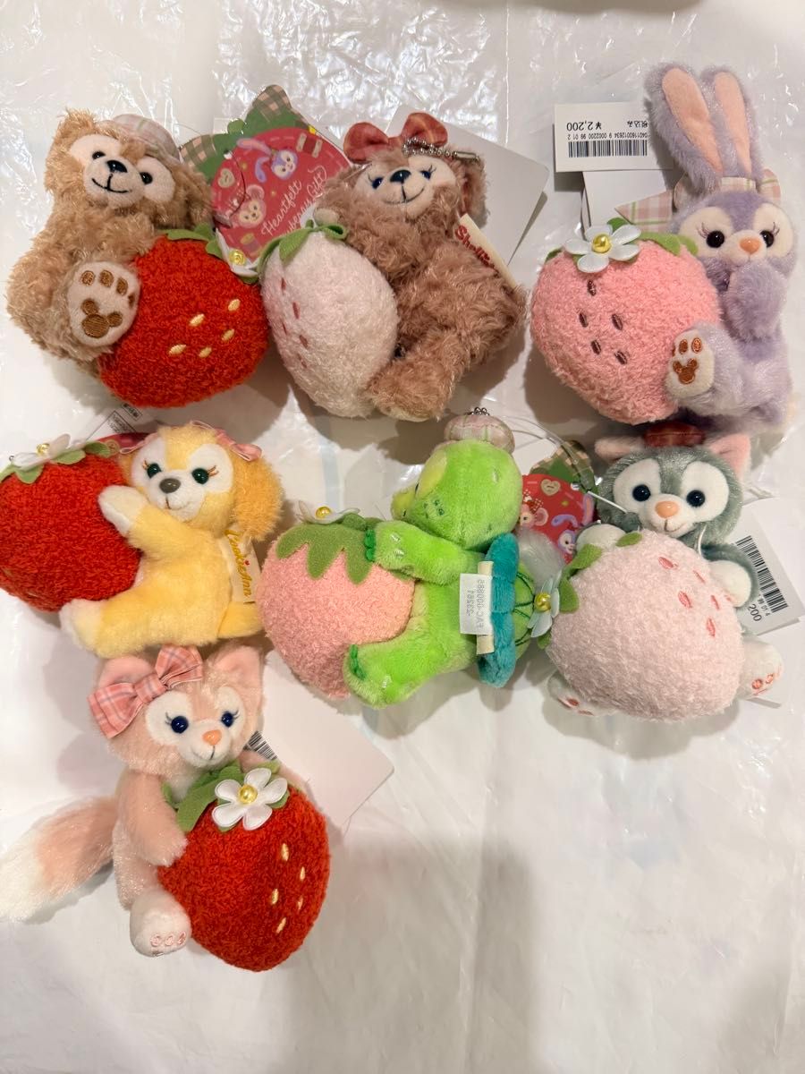 顔厳選 新品未使用ハートフェルトストロベリーギフト ぬいぐるみ