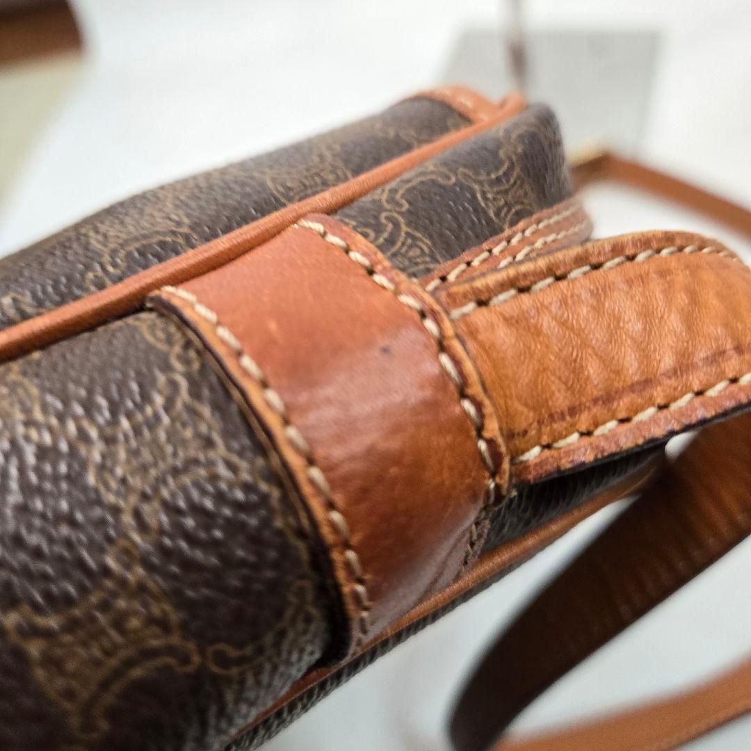 美品 CELINE ショルダーバッグ マカダム柄 トリオンフ｜Yahoo!フリマ