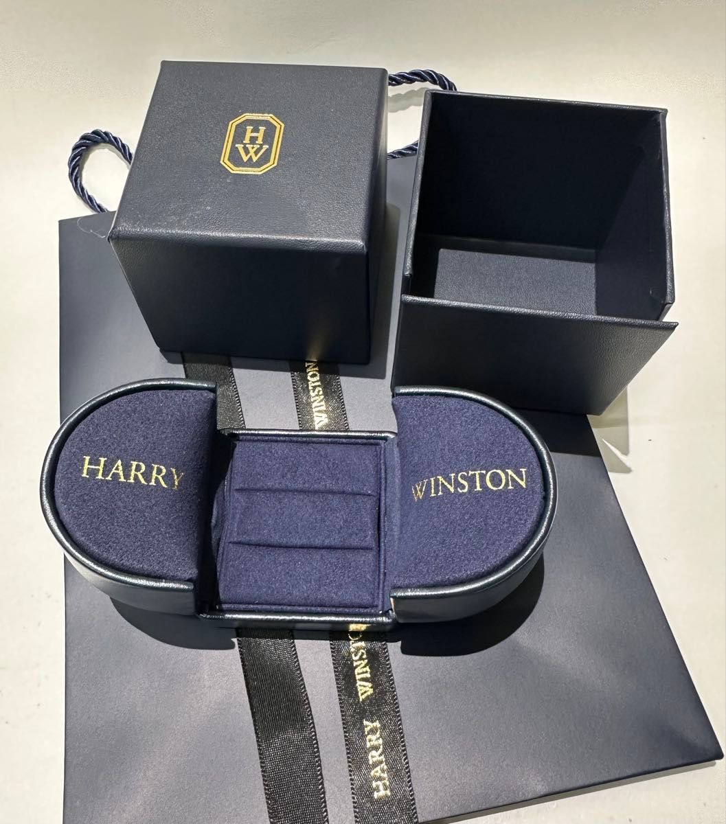 HARRY WINSTON ハリーウィンストン リングケース 空箱 ショッパー