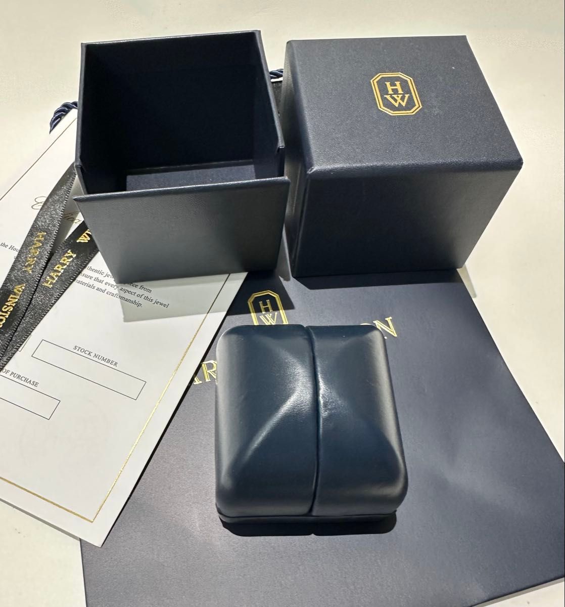 HARRY WINSTON ハリーウィンストン リングケース 空箱 ショッパー