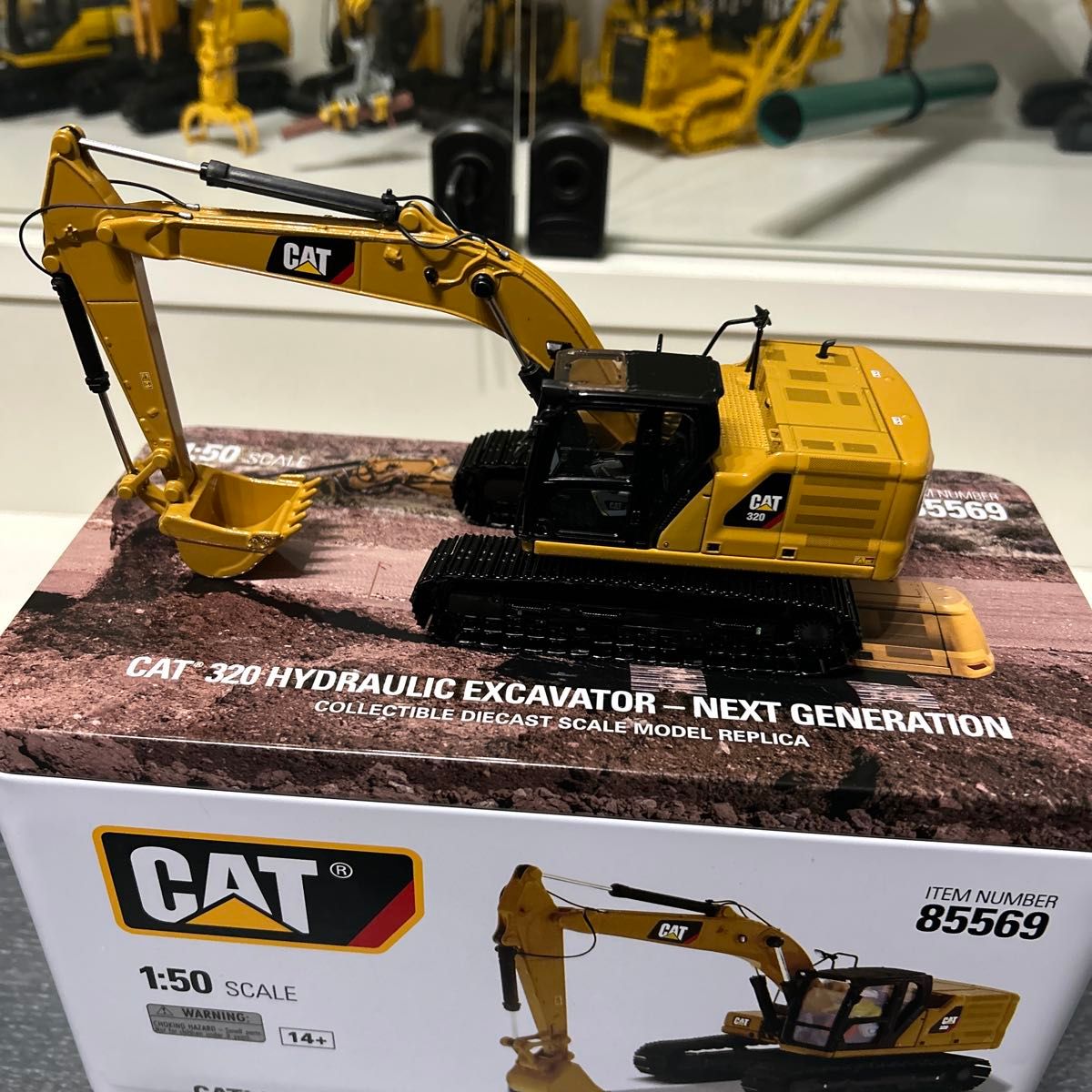 CAT 320 油圧ショベル NEXT GENERATION 1 50スケール ダイキャスト