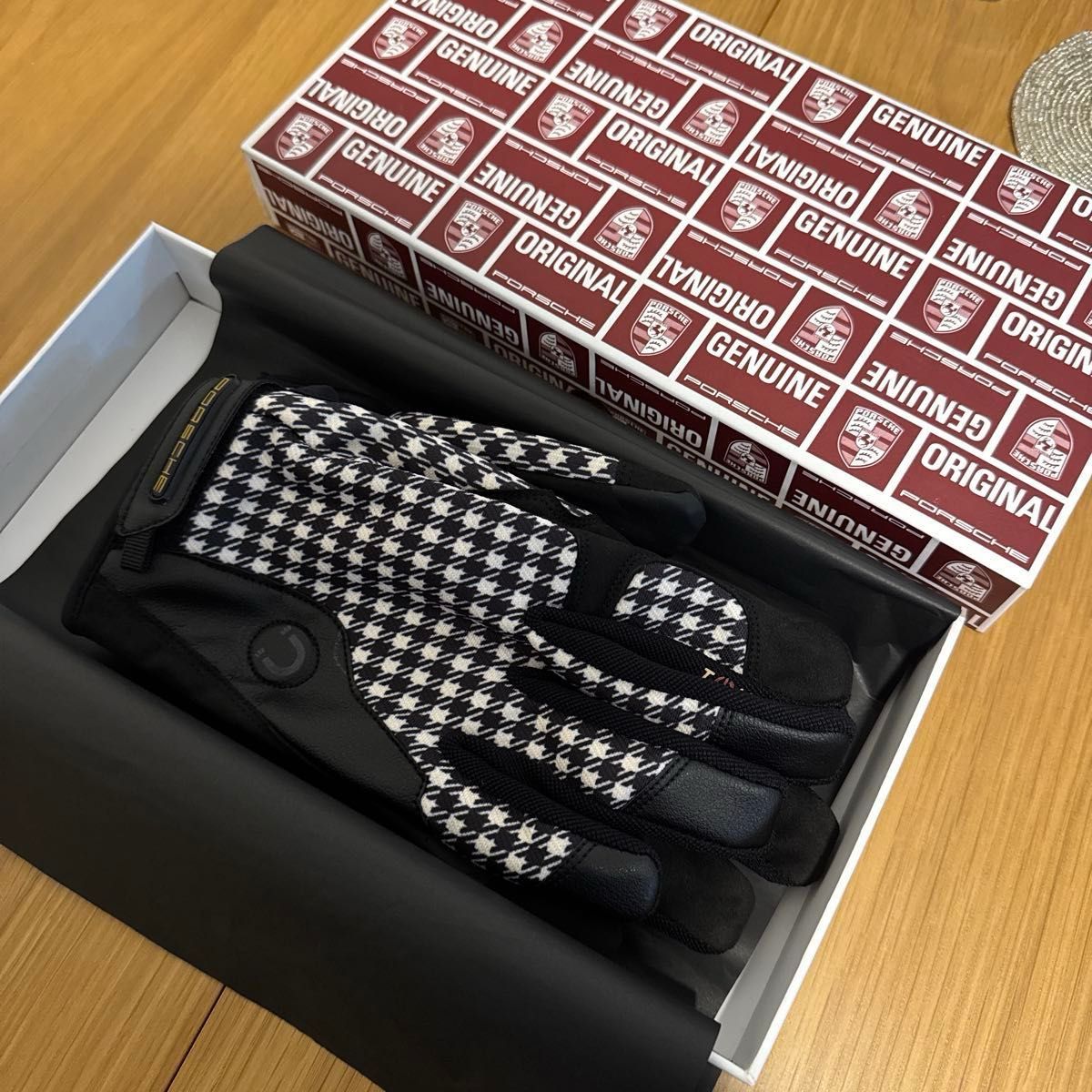 貴重 ポルシェ 純正 ペピタ柄 作業グローブ 手袋 スマホ対応 サイズ9