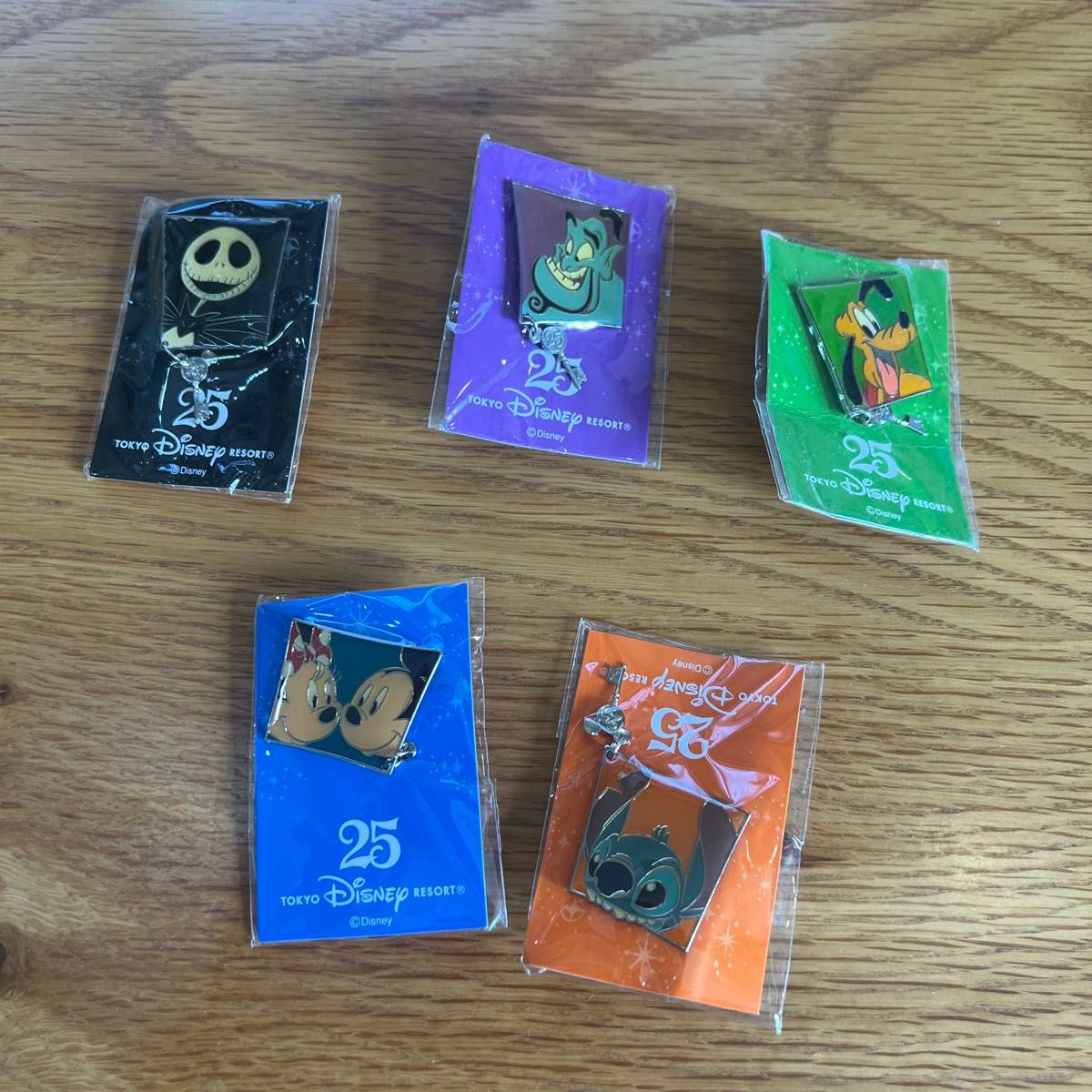 新品 未開封 ディズニー 25周年 ピンバッチ 東京ディズニーランド TDR