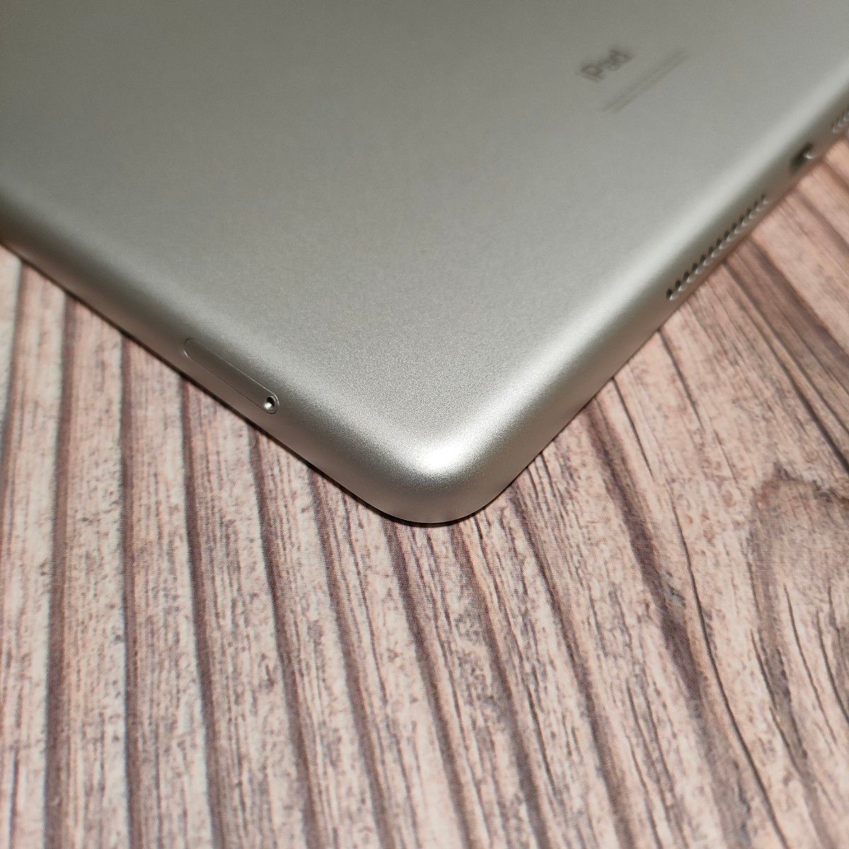 iPad 第8世代 32GB SIMフリー バッテリー96% 新品近い｜Yahoo!フリマ