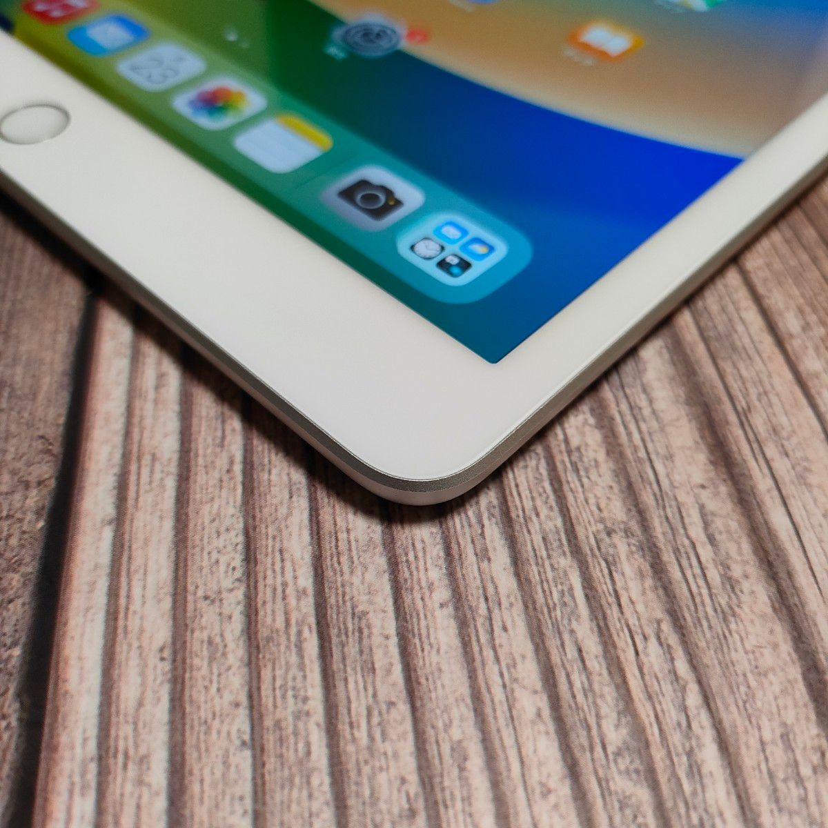 iPad 第8世代 32GB SIMフリー シルバー 超美品｜Yahoo!フリマ（旧