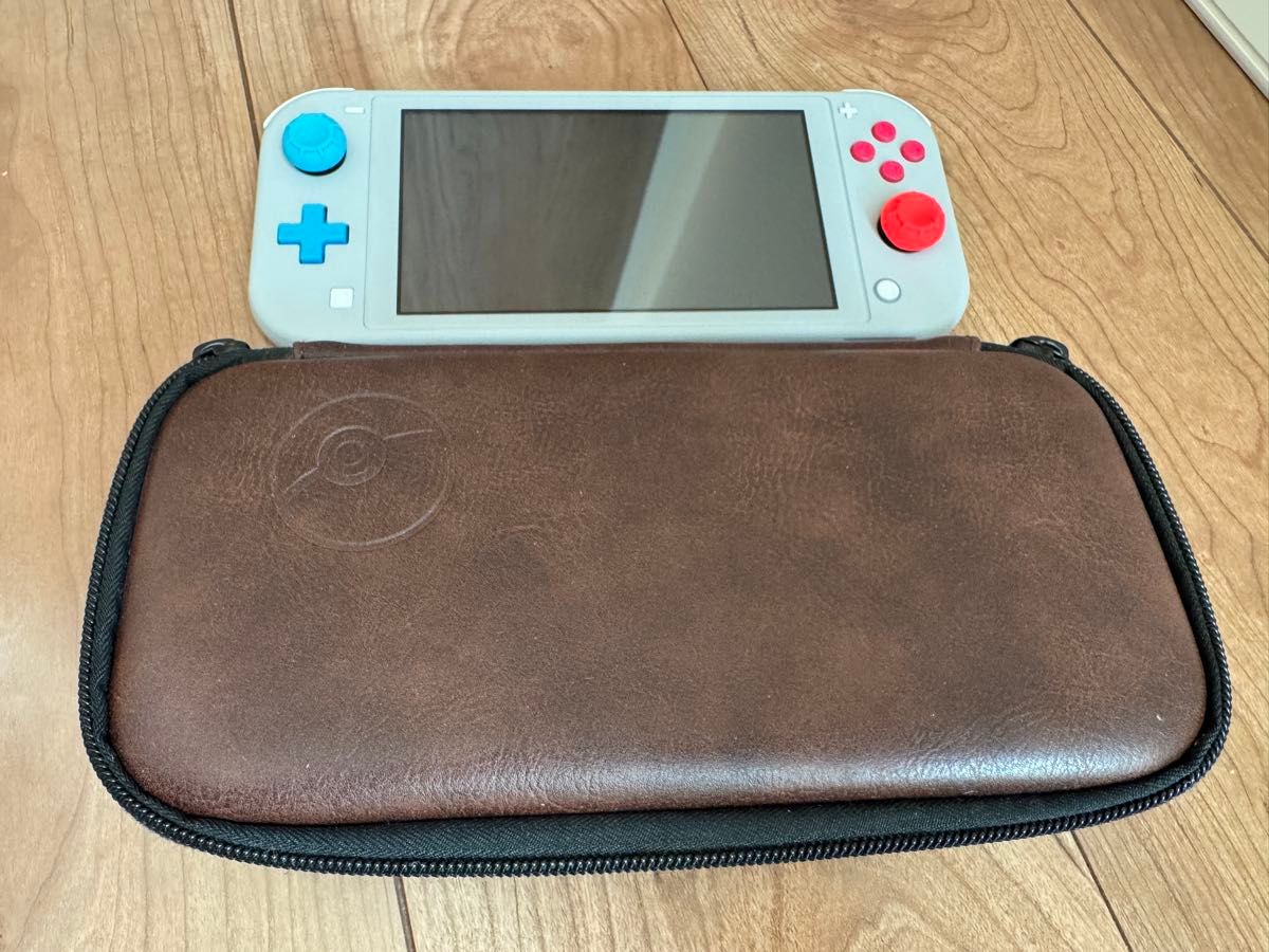 限定モデル ニンテンドースイッチライト ザシアン・ザマゼンタ