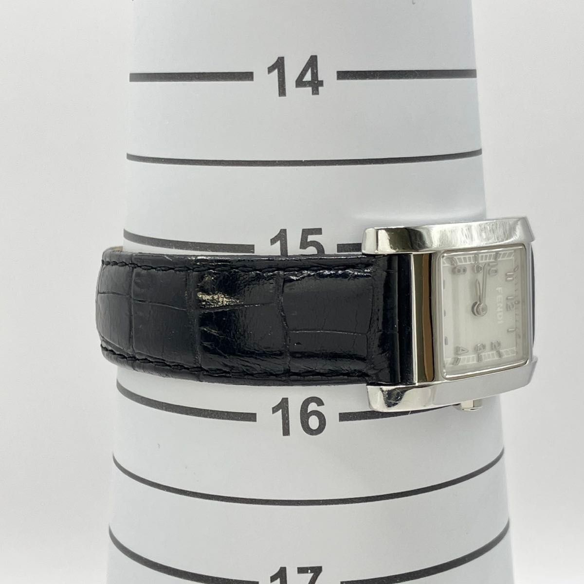 FENDI フェンディ 腕時計 7000L スクエア クォーツ シルバー 稼働品