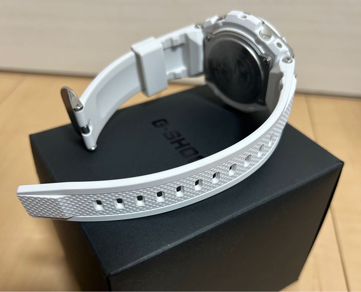 新品未使用 CASIO G-SHOCK GST-W300 ホワイト 箱付取説付き｜Yahoo