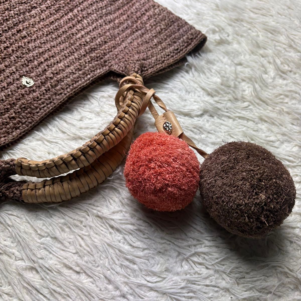 極美品 ヘレンカミンスキー ラフィア カゴバッグ ポンポン 本革